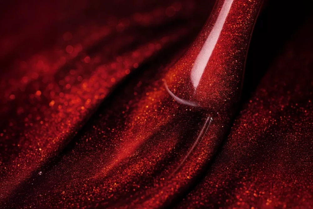 Victoria Vynn Gel Polish Color 429 Cherry Lady Hybrid-Lack 8 ml