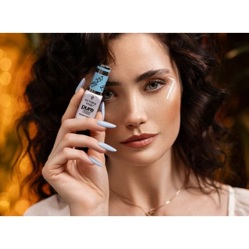 Victoria Vynn Pure Creamy Hybrid Awakening 257 Skylark 8 ml