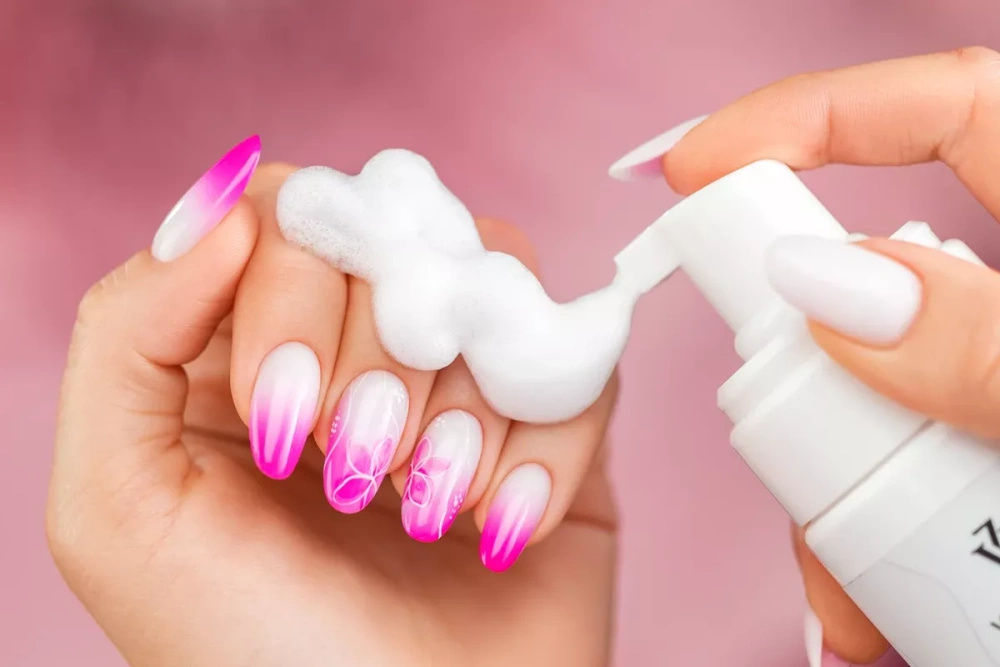 Victoria Vynn Senso Love Me Hand Wash Cleansing & Smoothing Foam Reinigungsschaum nach der Maniküre 200 ml