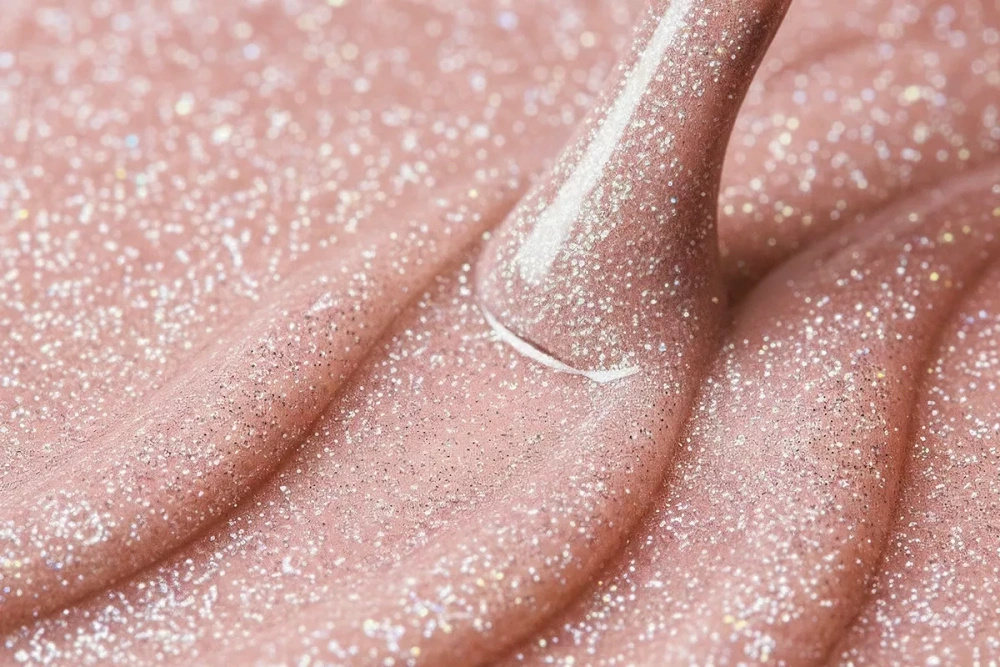 Victoria Vynn Hello Base Aloha Glow Hybrid Base für Overlay 8 ml