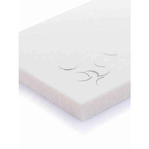 Wimpernständer aus Schaumstoff