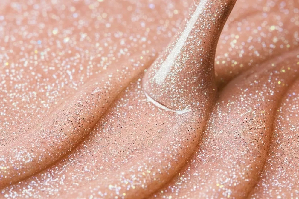 Victoria Vynn Hello Base Ciao Lumi Hybrid Base für Overlay 8 ml
