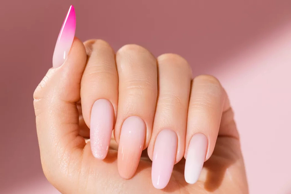 Victoria Vynn Boomy Ombre Gel White Gel für Verzierungen 2 g